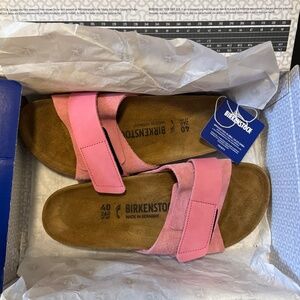 Birkenstock Oita Sandals
